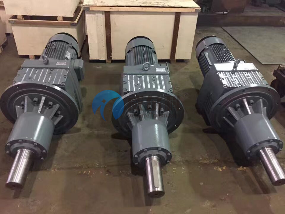 玖龍紙業(yè)訂購我司非標減速機9臺，維修十噸級減速機一臺